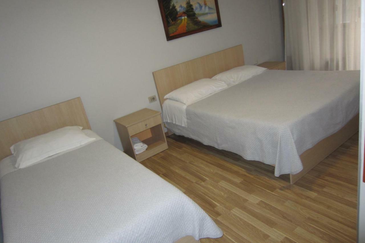 Salku Serviced Rooms Tiranë Ngoại thất bức ảnh